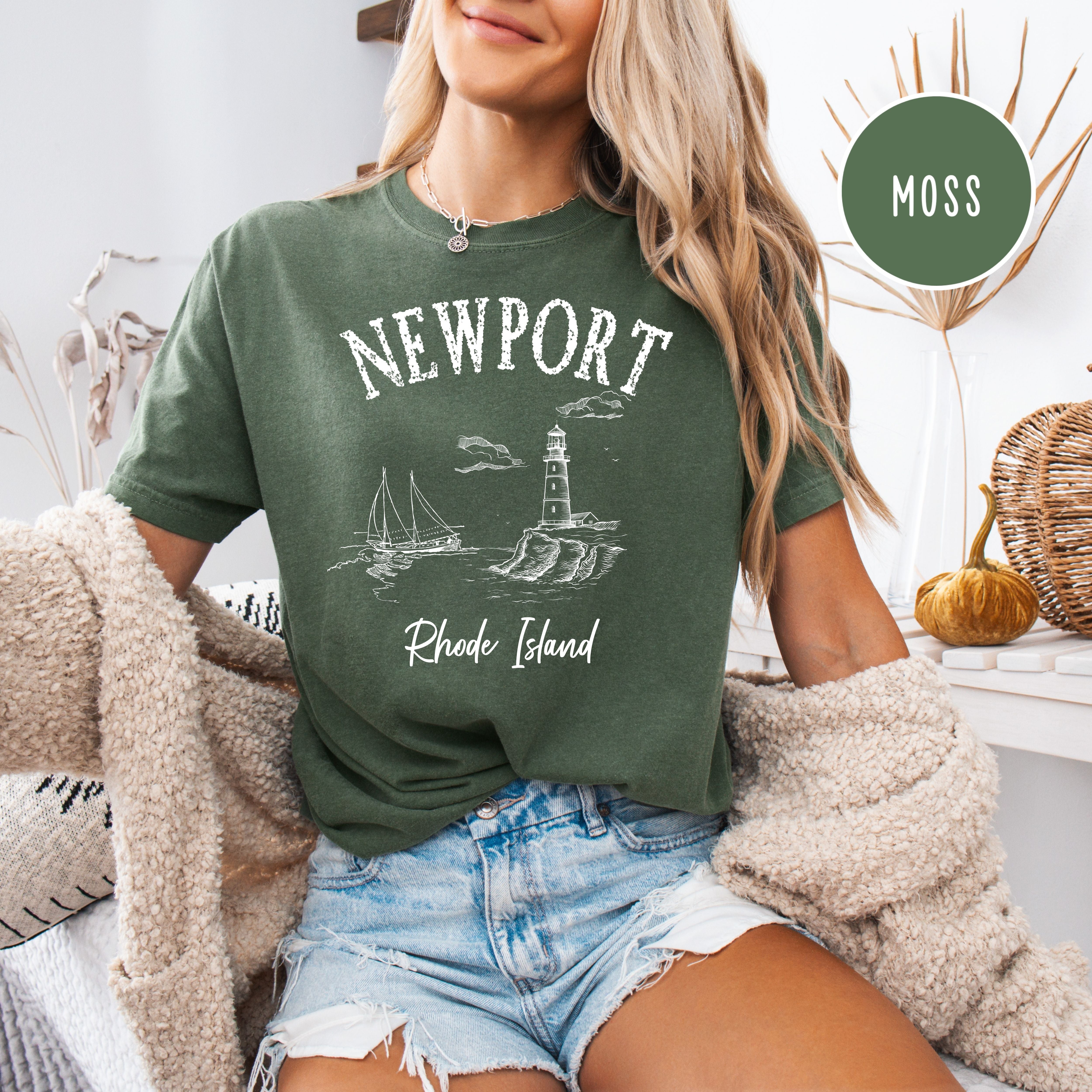 Newport Rhode Island Grunge Style Comfort Colors Tee