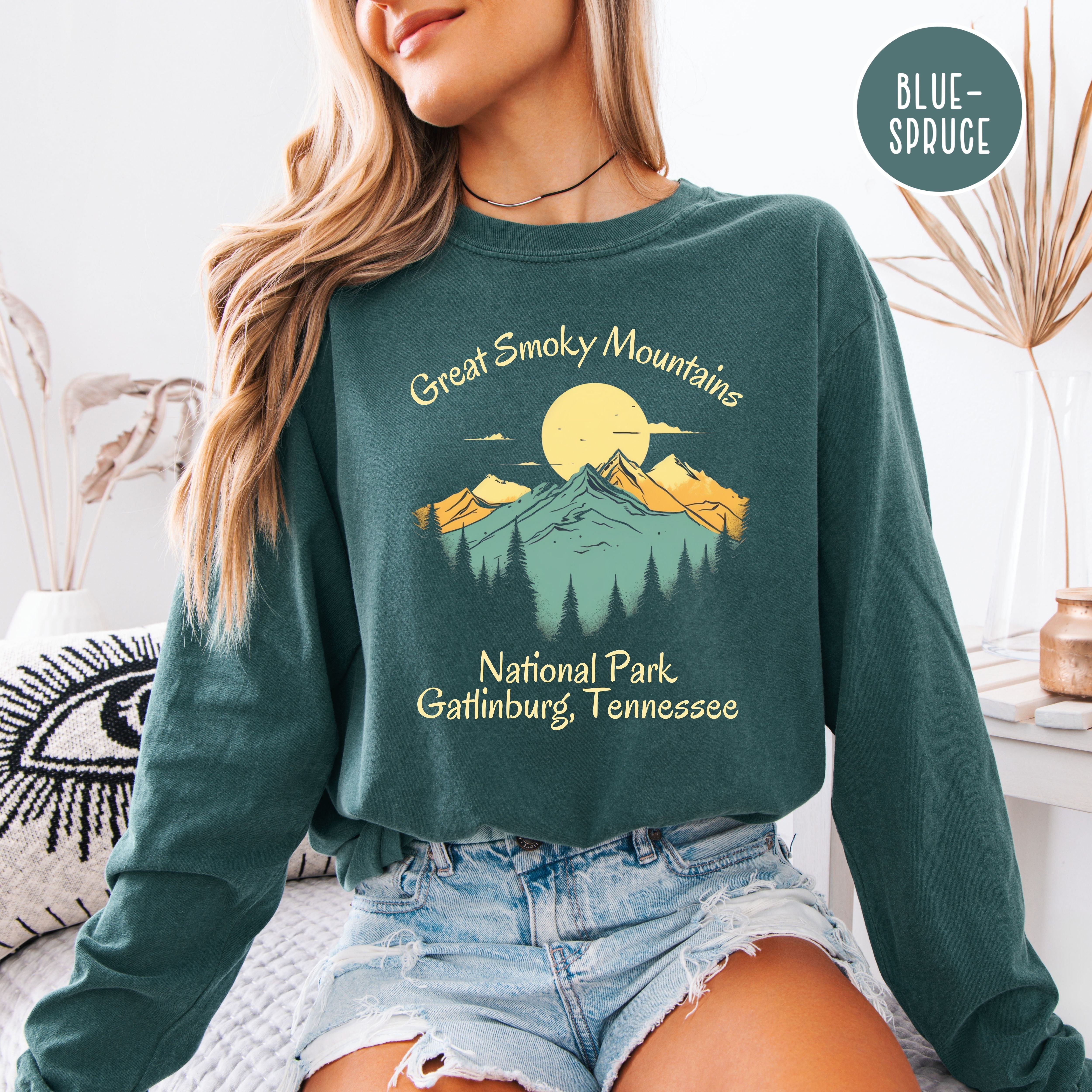 Great Smoky Mountains National Park Comfort Colors Long Sleeve Unisex Tee