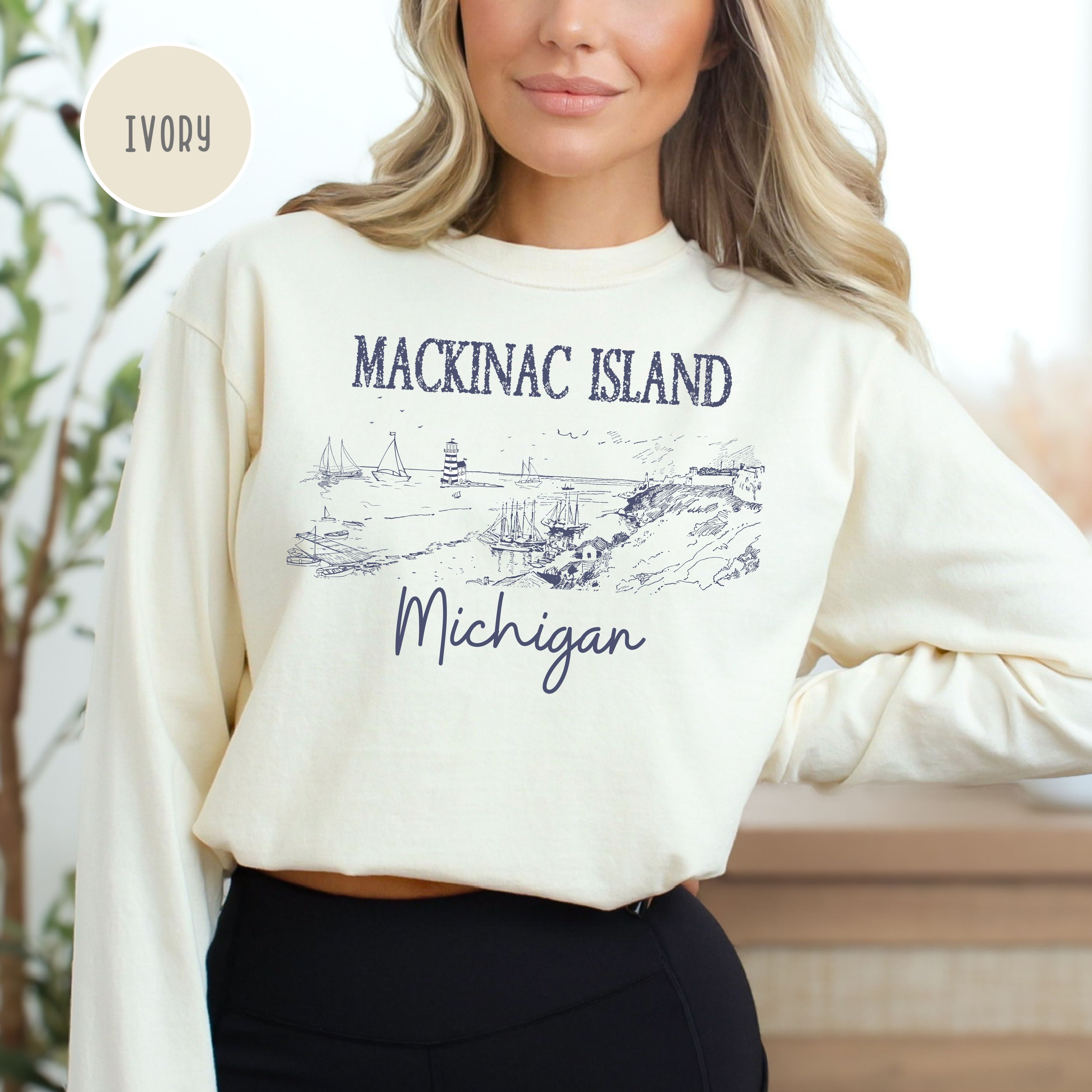 Mackinac Island Michigan Grunge Style Comfort Colors® Long Sleeve Tee