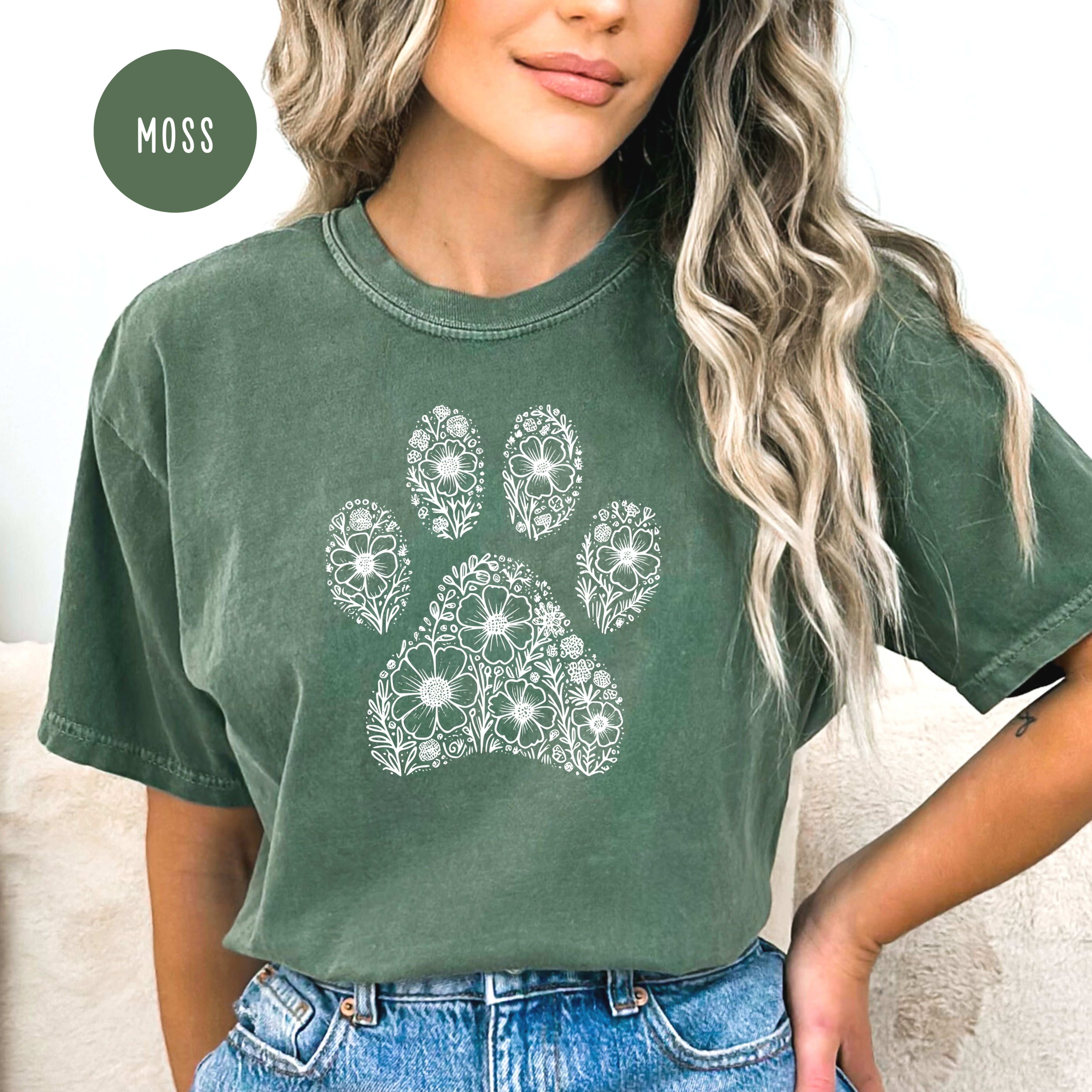 Dog Paw Daisy Flowers Comfort Colors® Tee