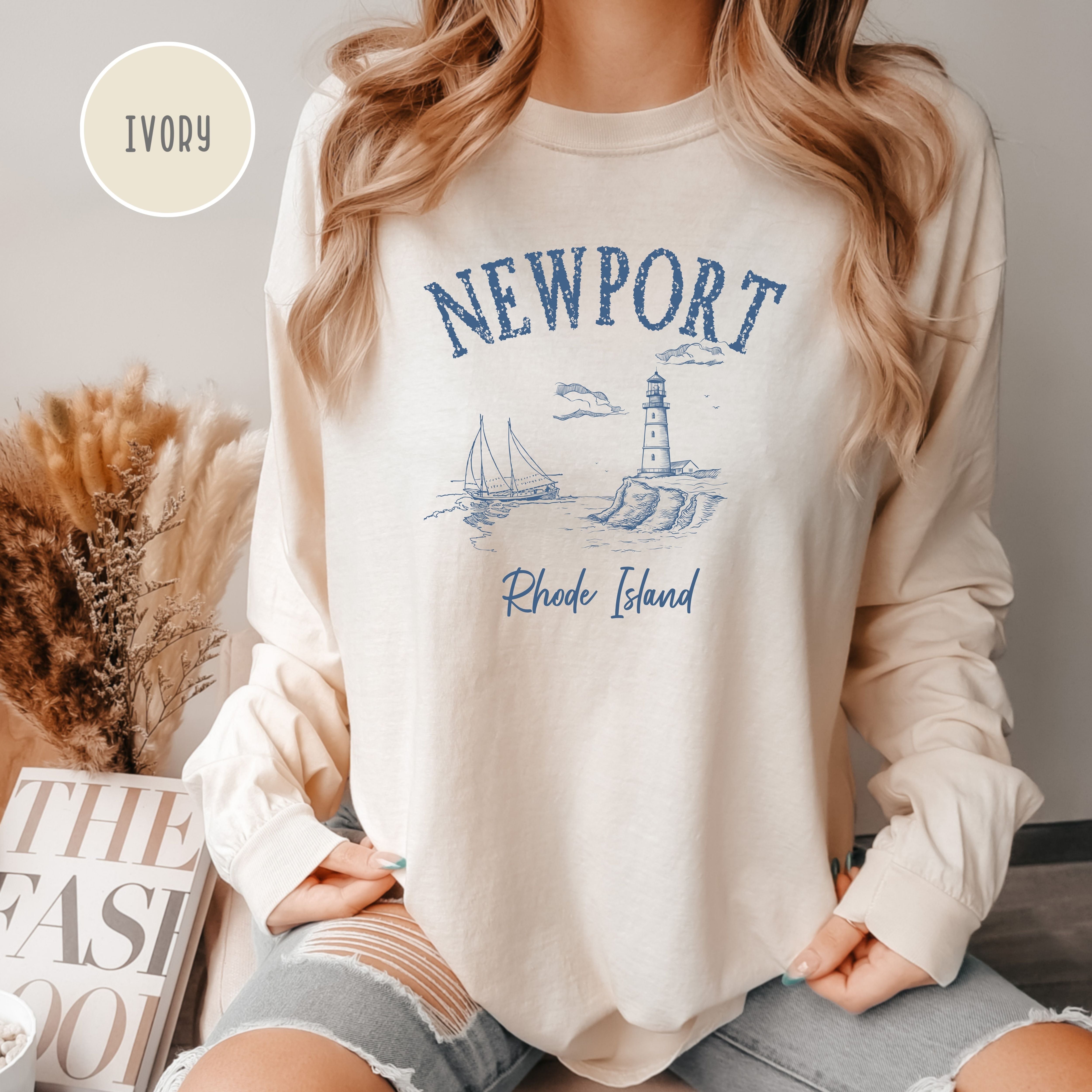 Newport Rhode Island Grunge Style Comfort Colors® Long Sleeve Tee