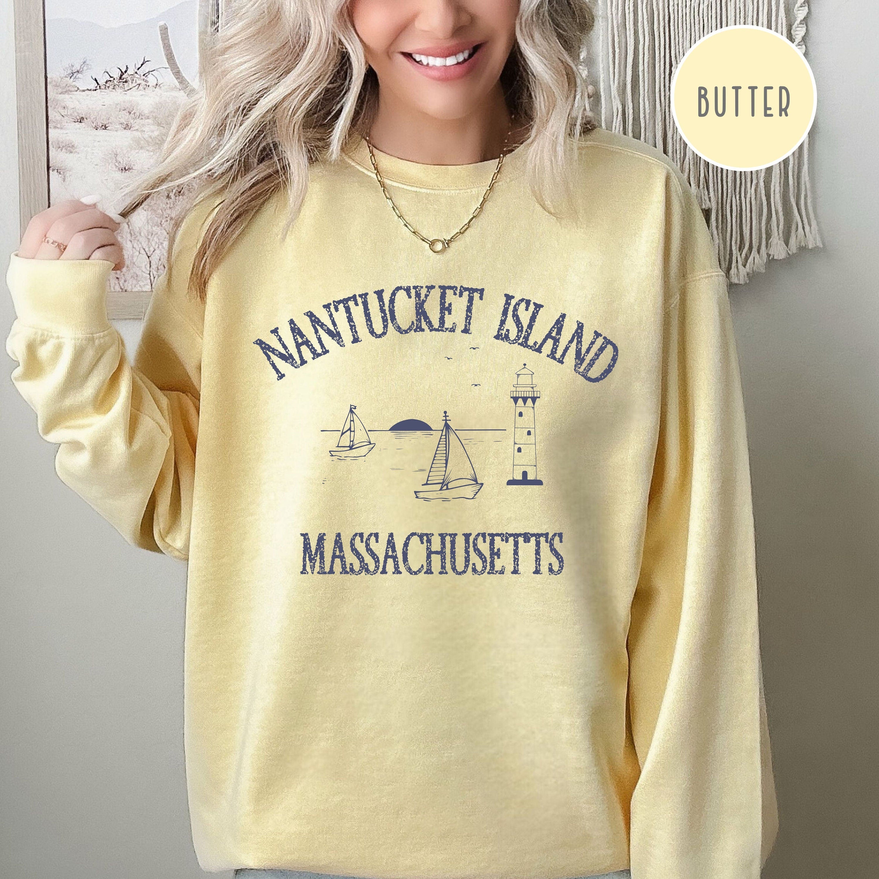 Nantucket Island Grunge Style Comfort Colors® Sweatshirt