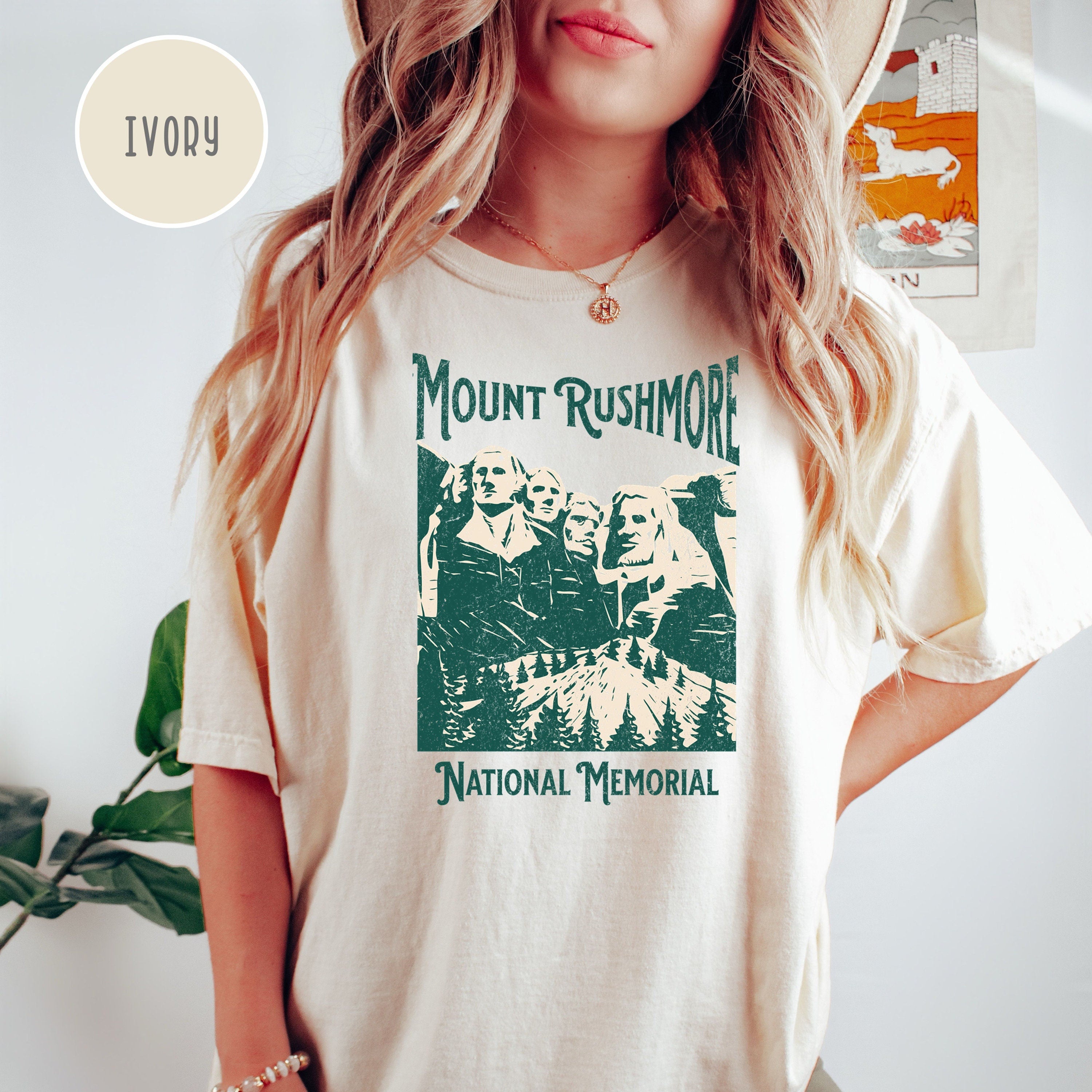 Mount Rushmore Grunge Style Comfort Colors® Tee