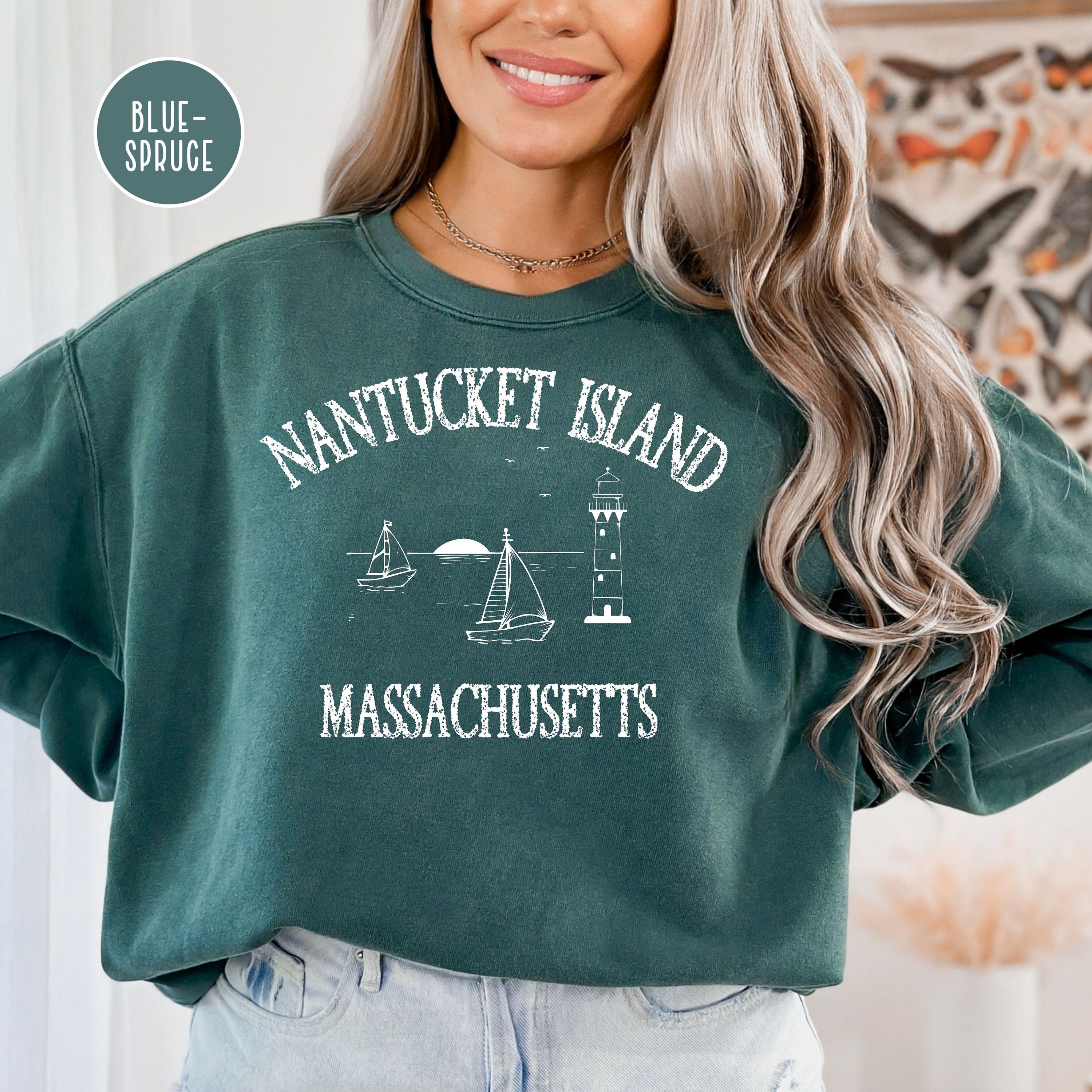 Nantucket Island Grunge Style Comfort Colors® Sweatshirt
