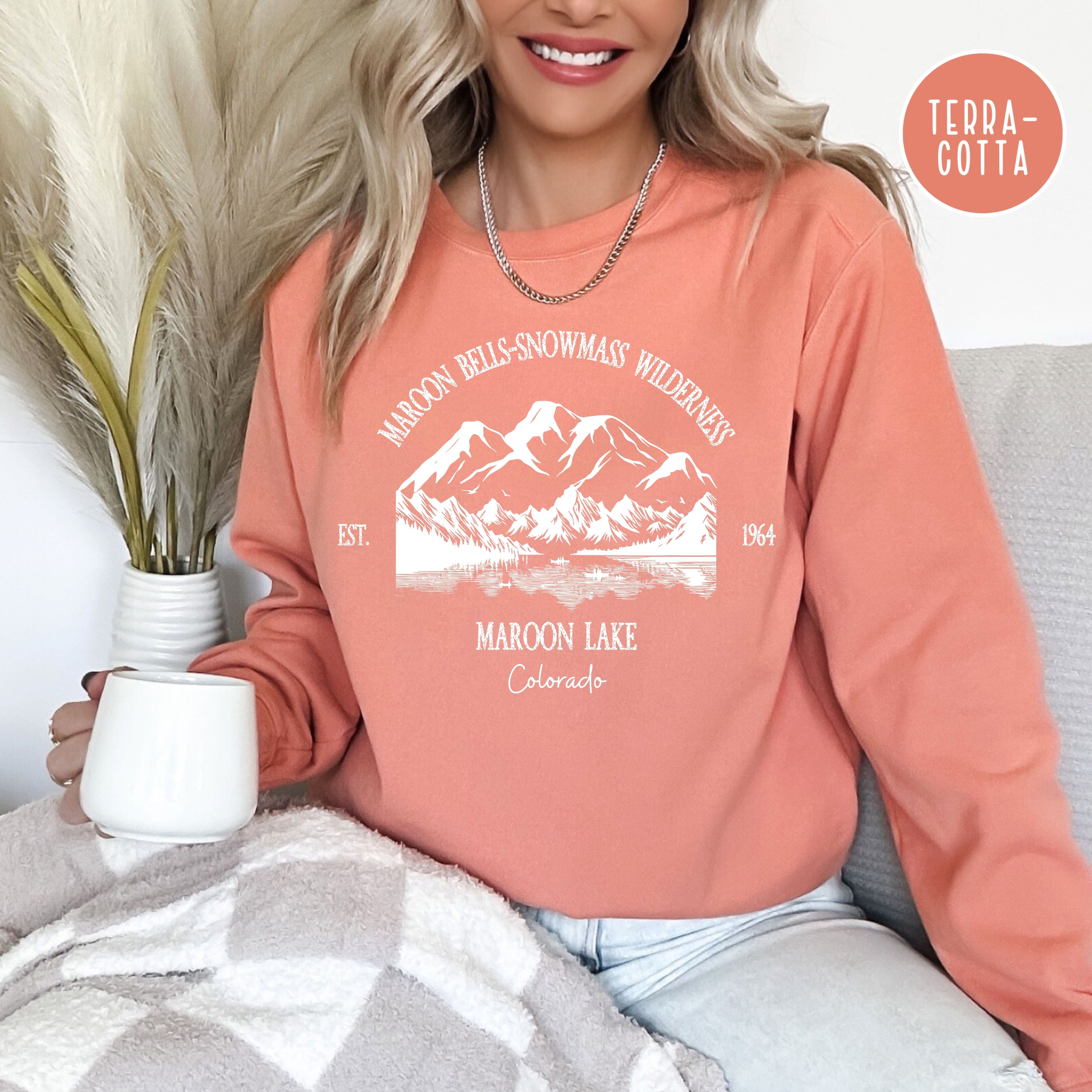 Maroon Bells-Snowmass Wilderness Maroon Lake Comfort Colors® Sweatshirt