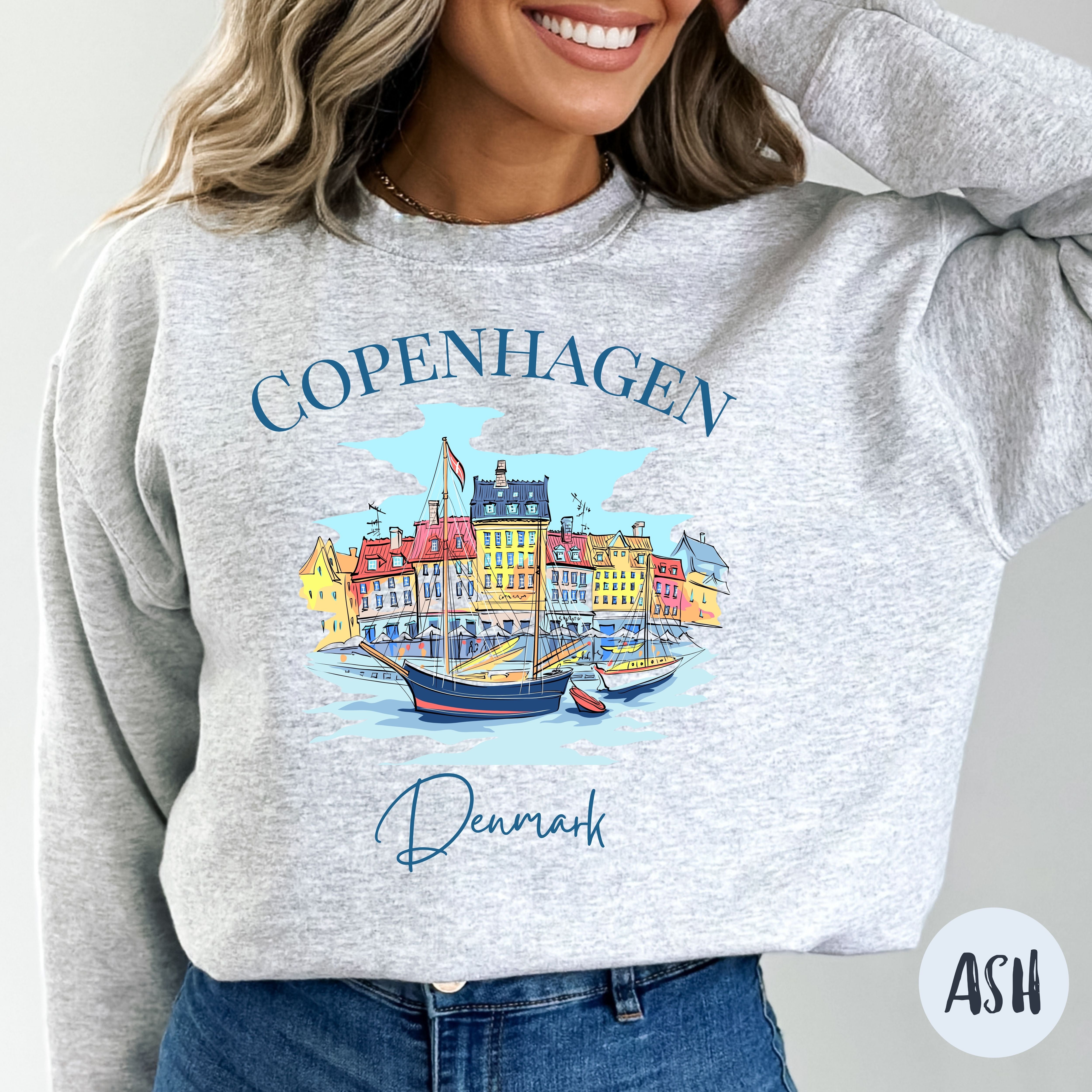 Copenhagen Denmark Vacation Gift Sweatshirt