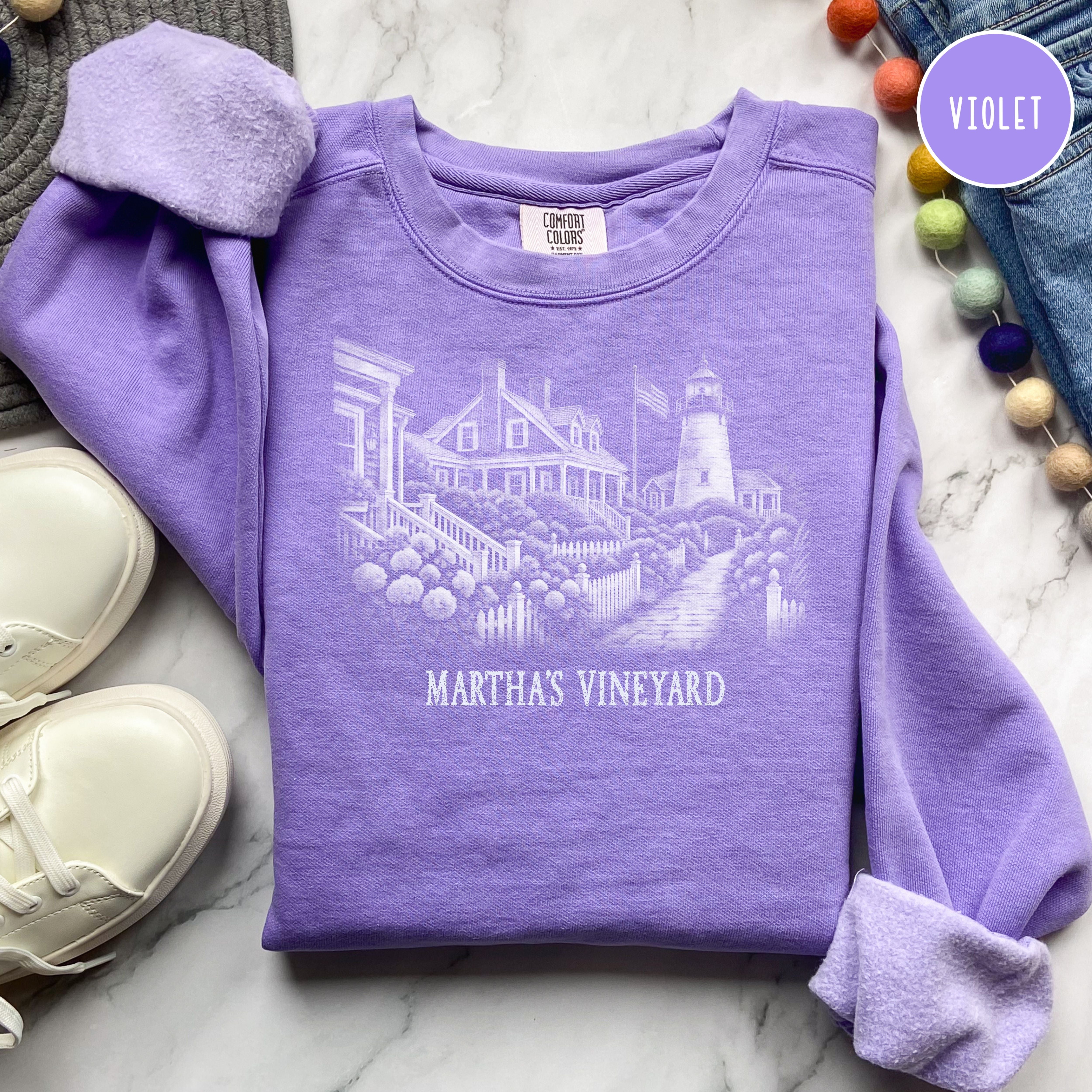 Martha's Vineyard Comfort Colors Sweatshirt, The Vineyard Sweatshirt, Martha's Vineyard Gift, Traveler Sweatshirt, Massachusetts Gift