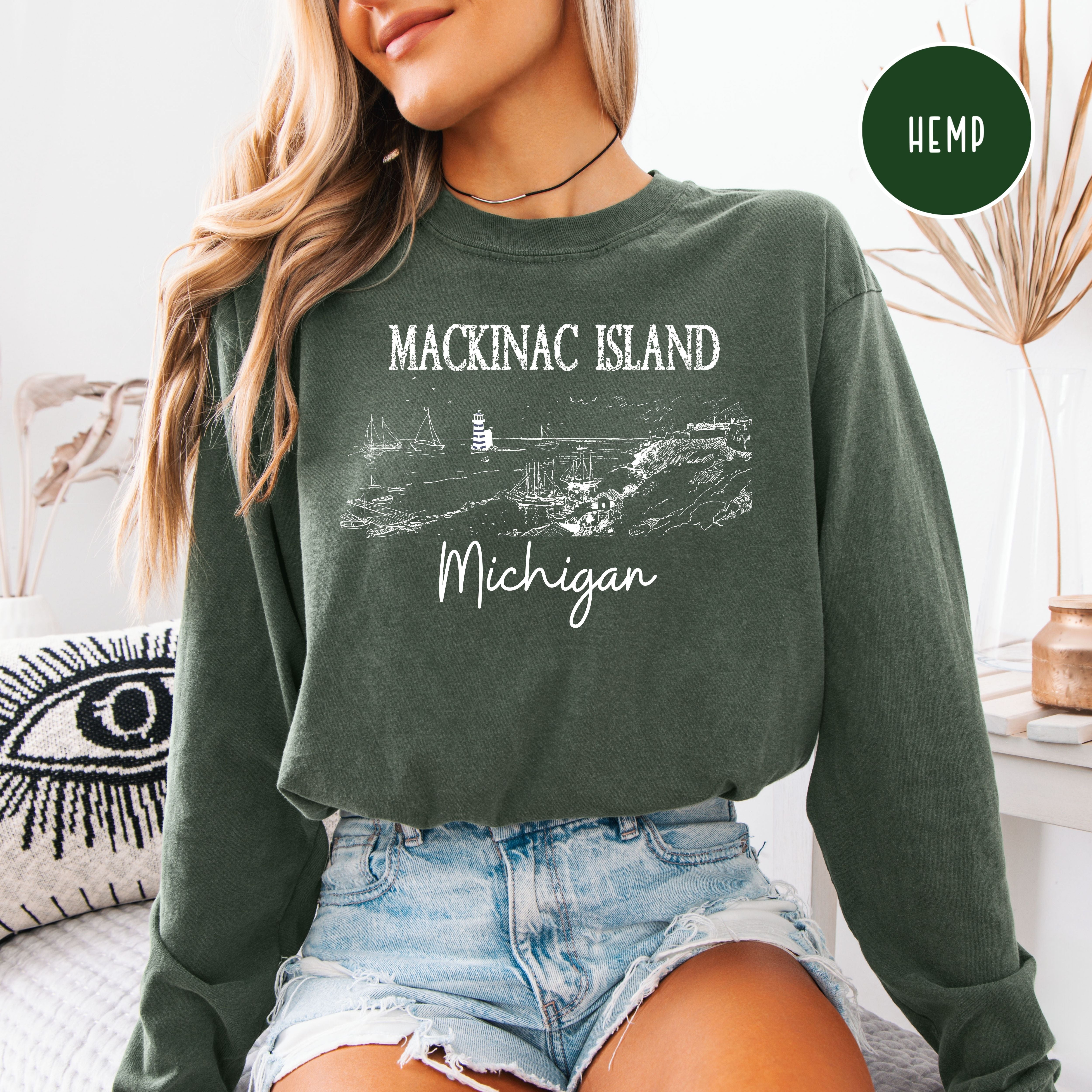 Mackinac Island Michigan Grunge Style Comfort Colors® Long Sleeve Tee