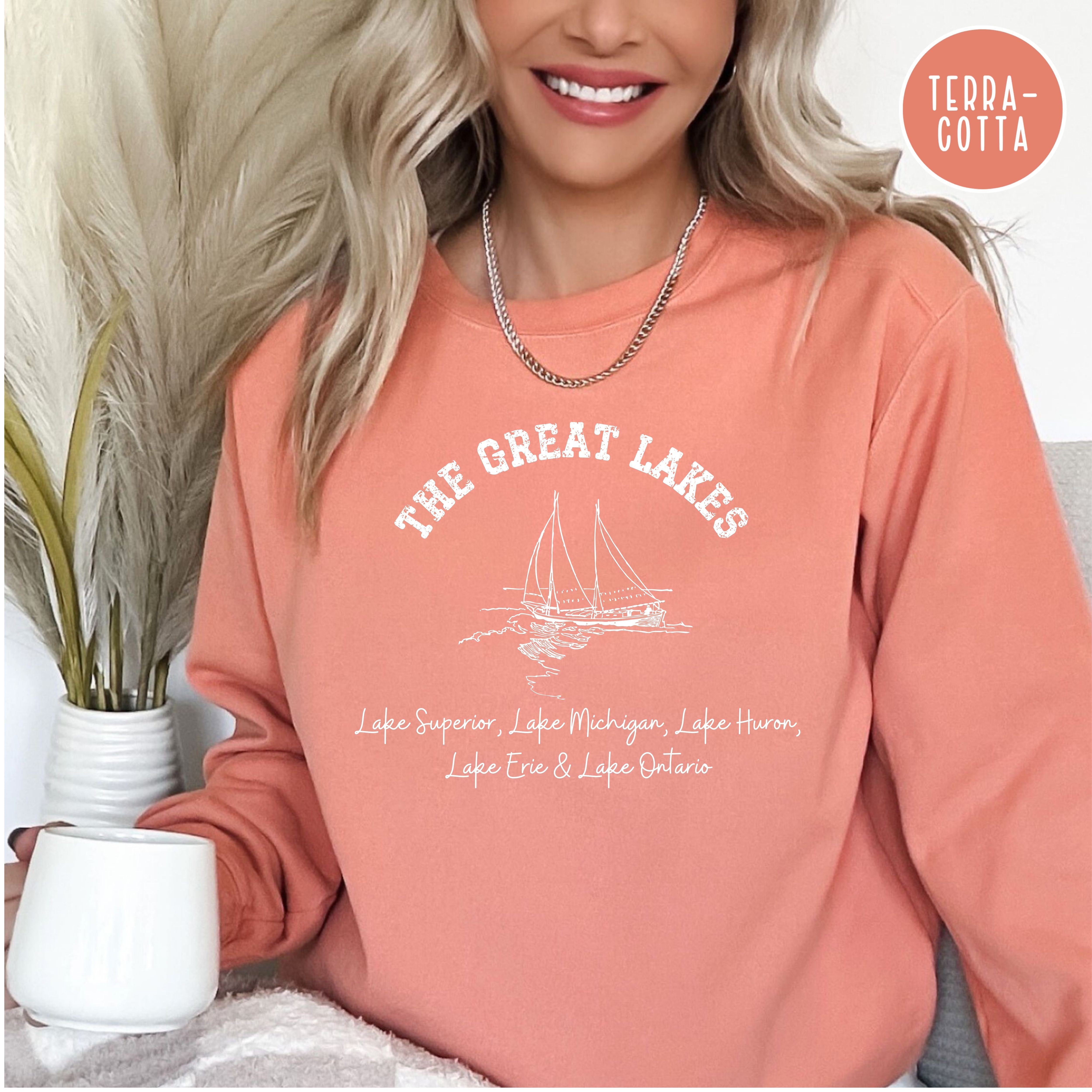 Great Lakes Grunge Style Comfort Colors® Sweatshirt