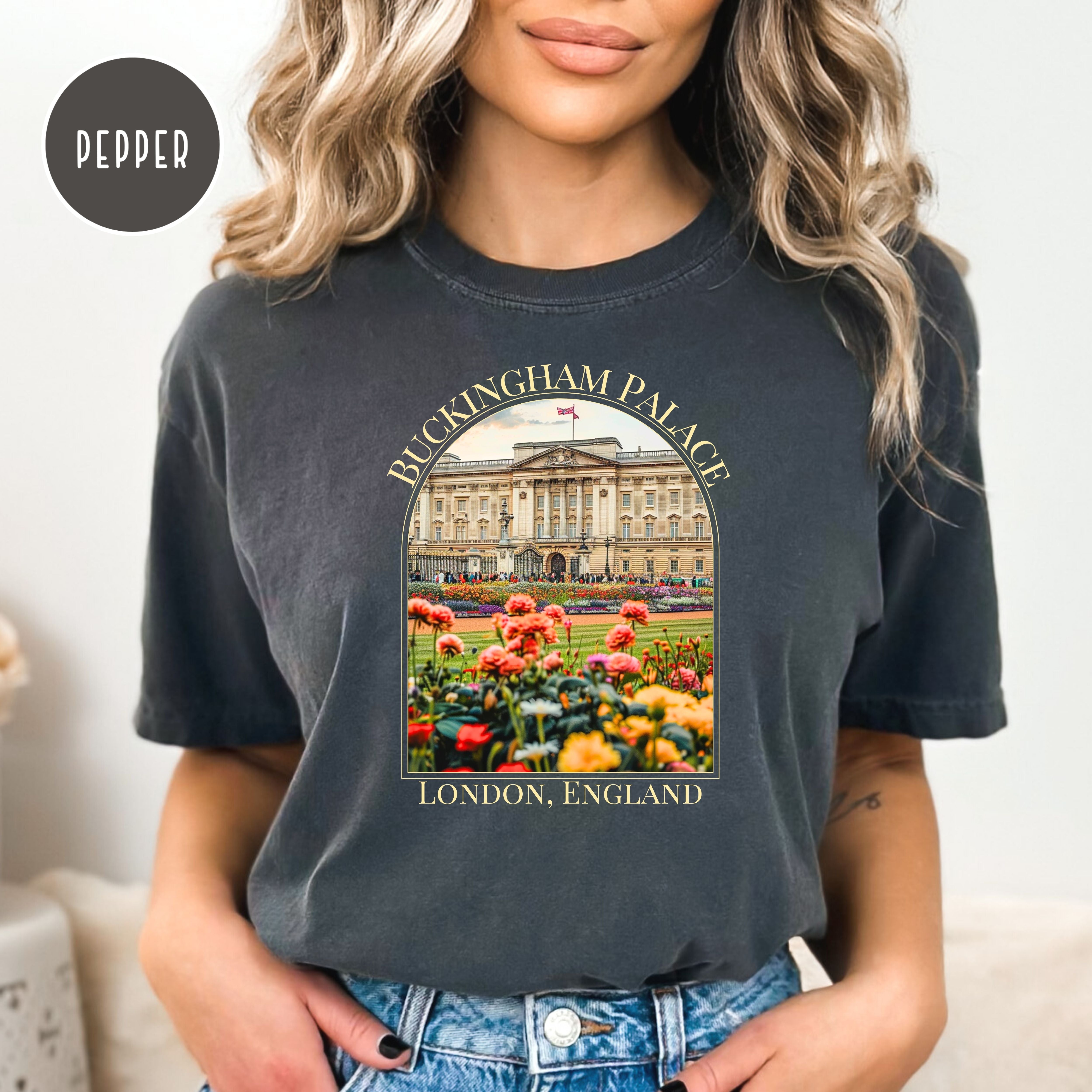 Buckingham Palace London England Comfort Colors® Tee