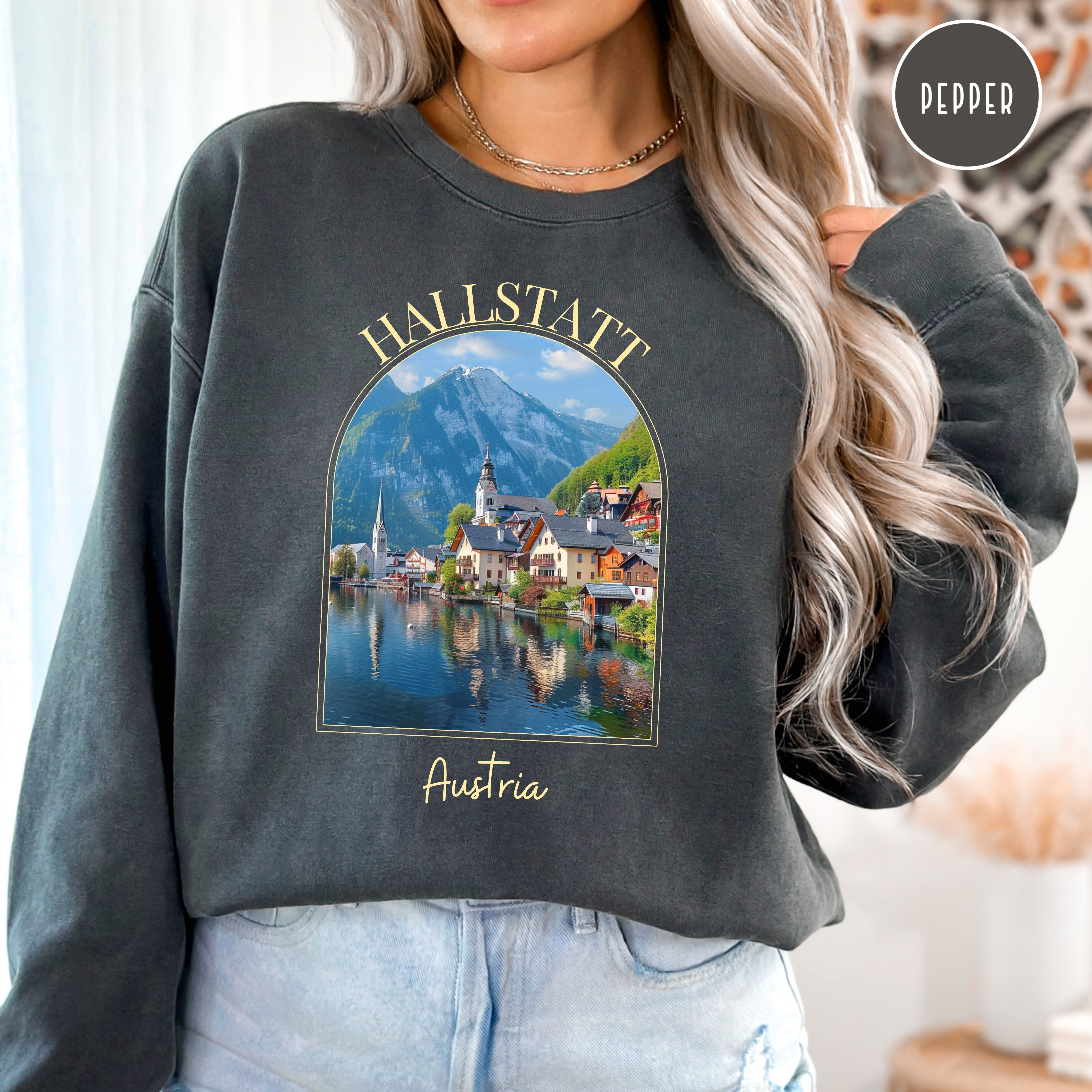 Hallstatt Austria Comfort Colors® Sweatshirt