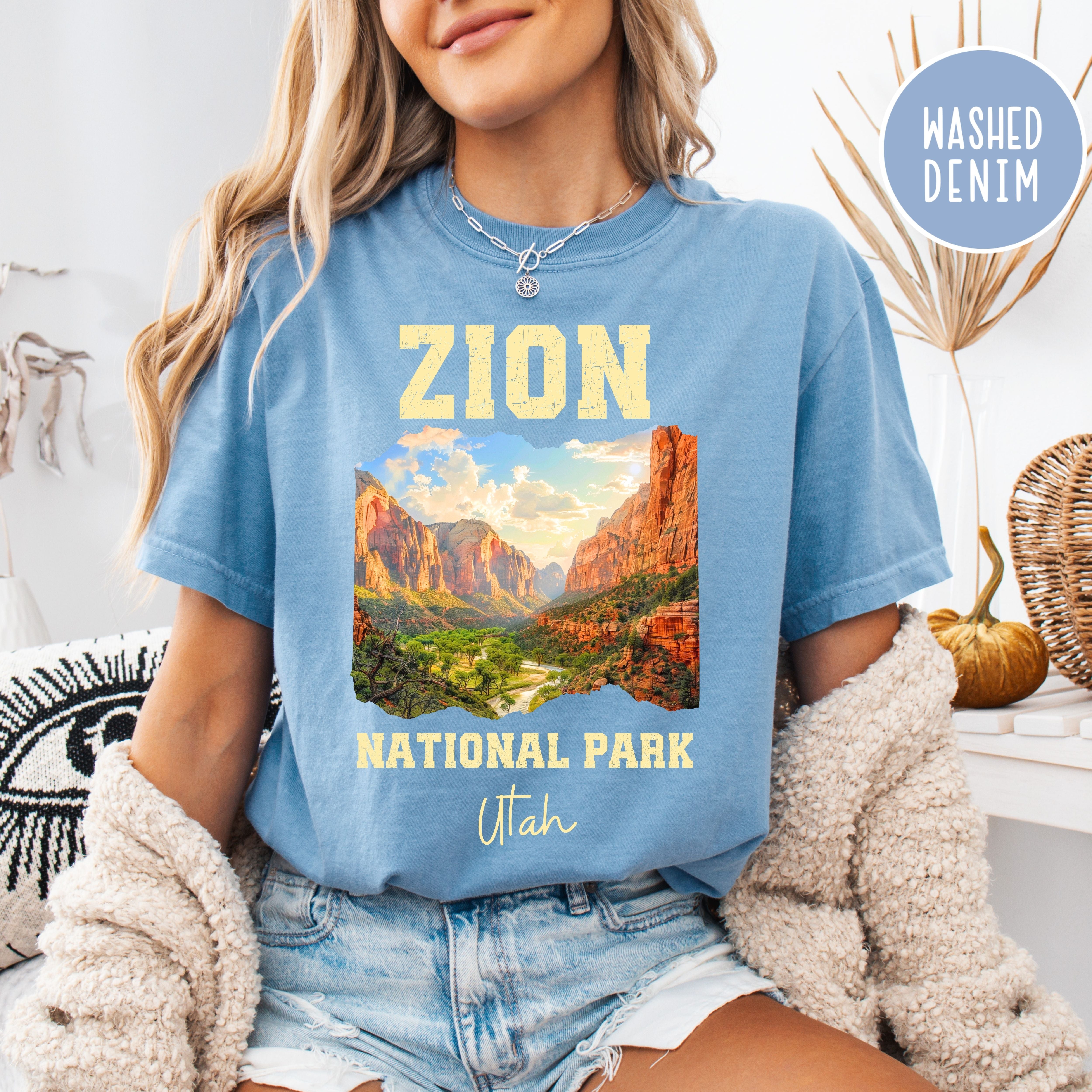 Zion National Park Grunge Style Comfort Colors® Tee