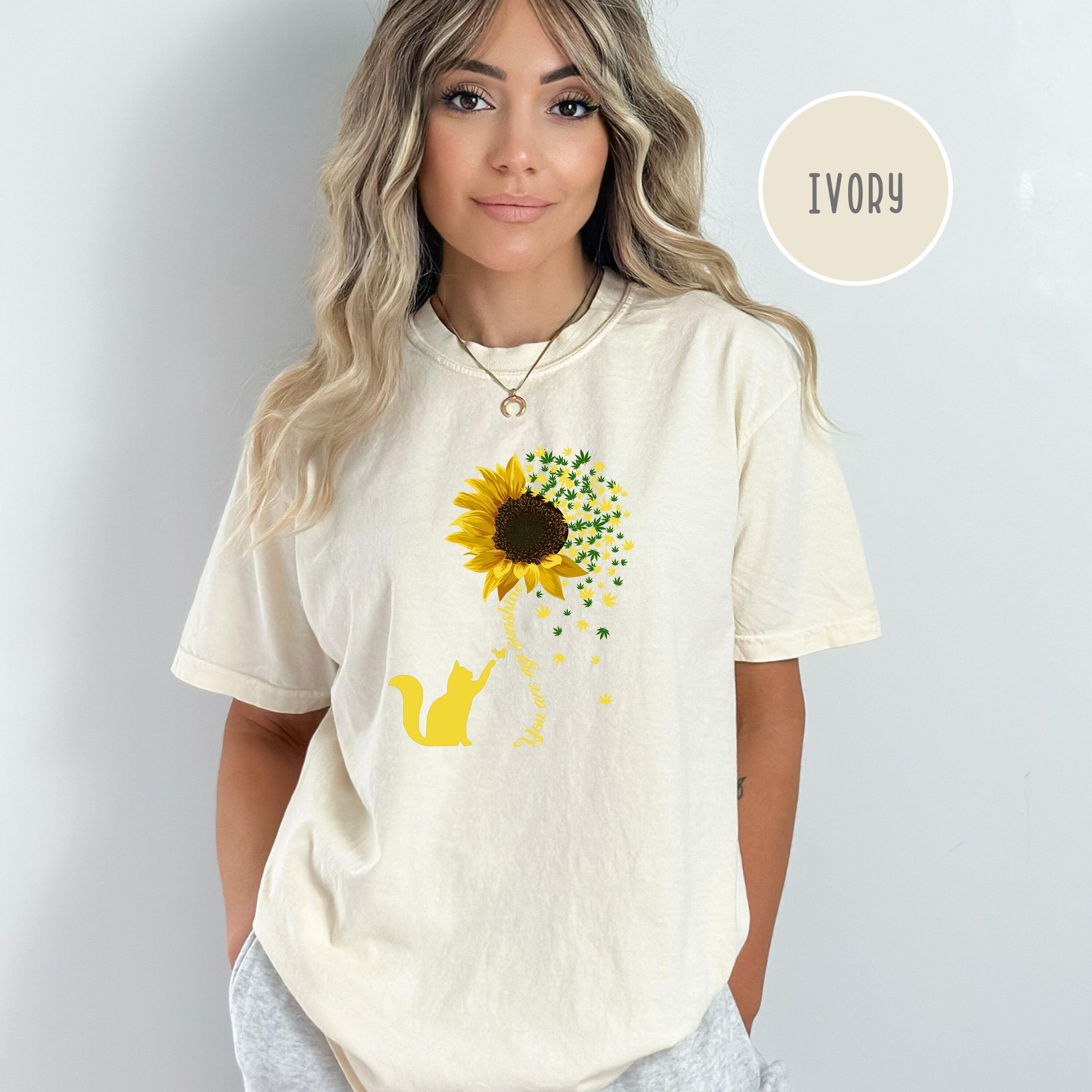 Cat Mom Sunflower Comfort Colors® T-Shirt