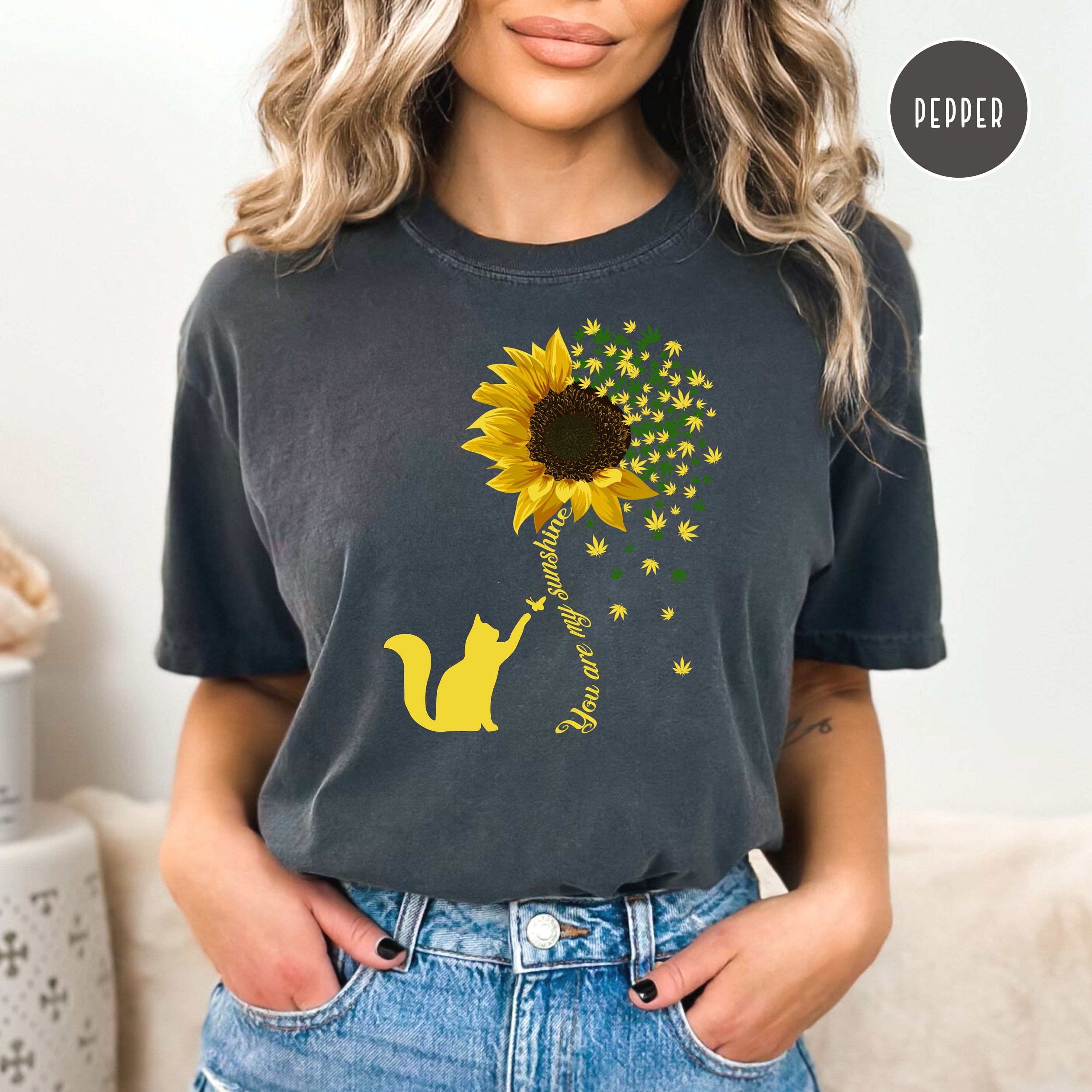 Cat Mom Sunflower Comfort Colors® T-Shirt