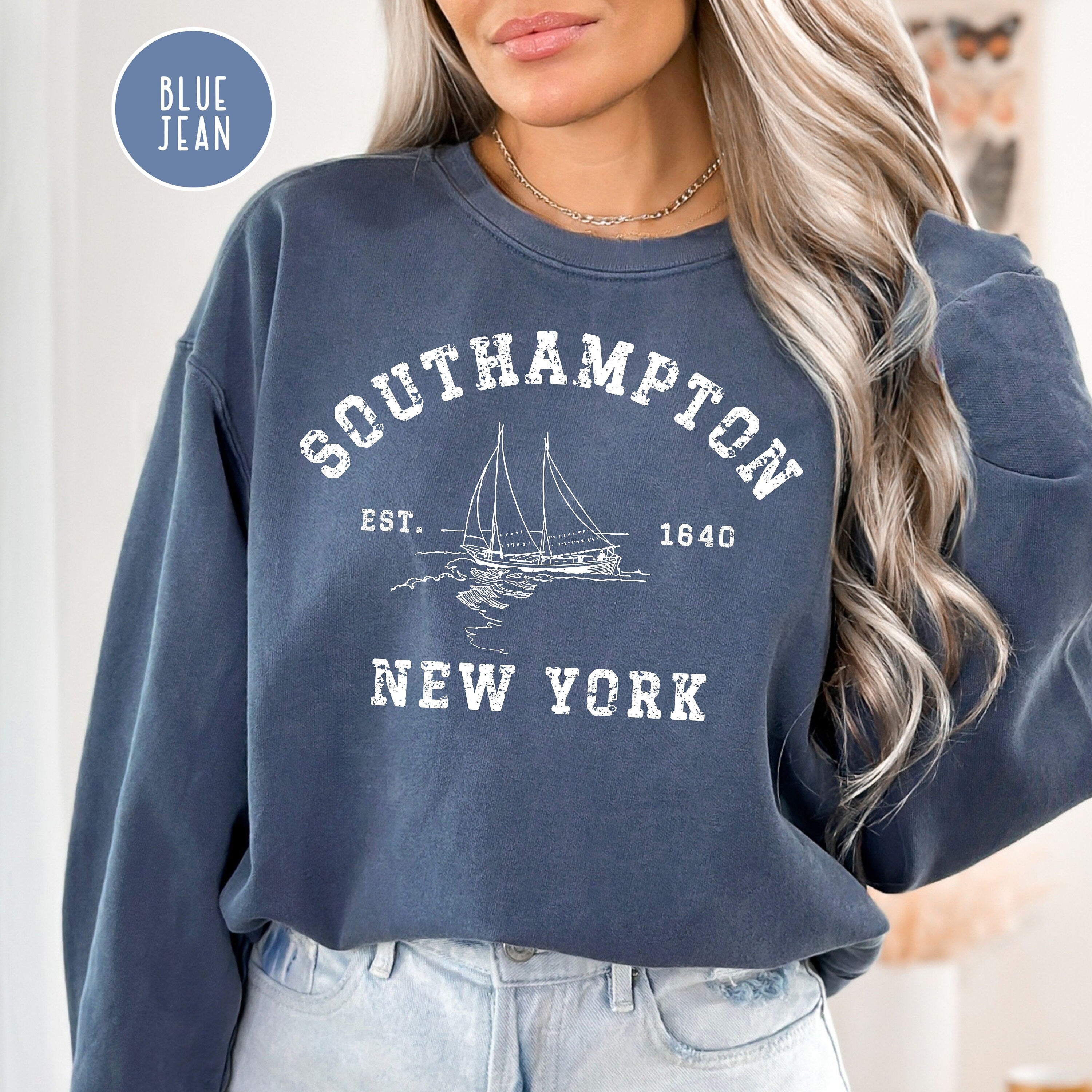 Southampton New York Grunge Style Comfort Colors® Sweatshirt