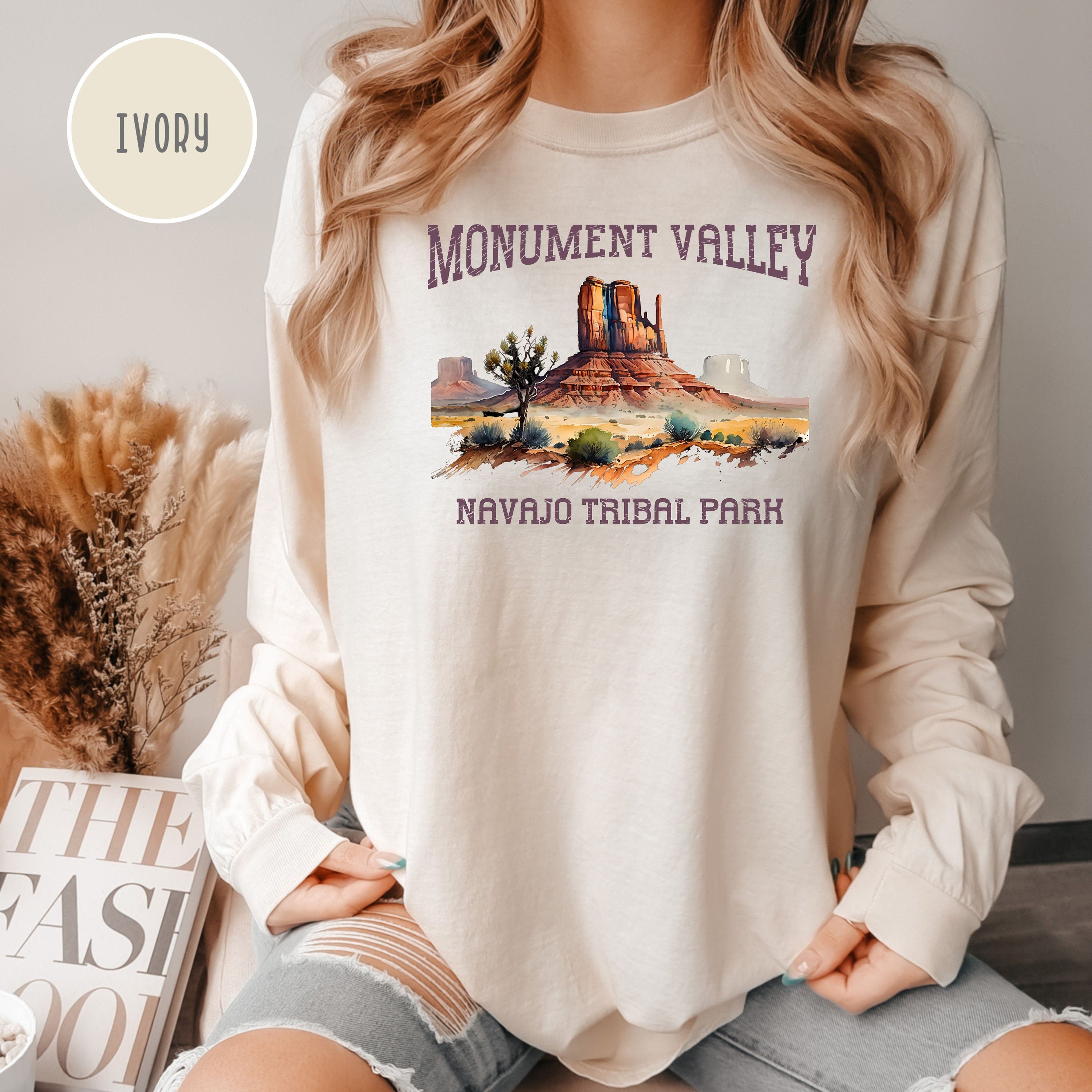 Monument Valley National Park Arizonia Comfort Colors® Long Sleeve Tee