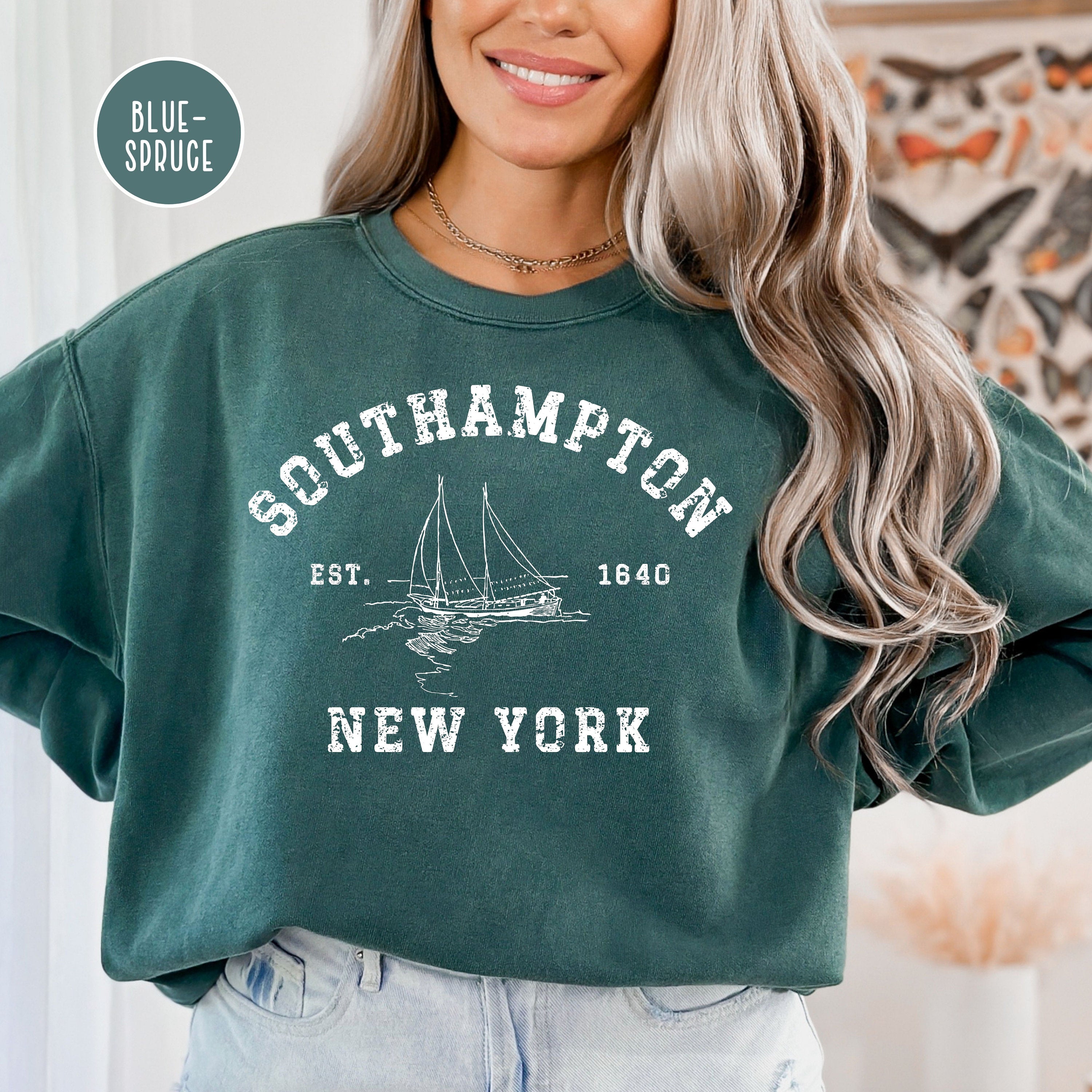 Southampton New York Grunge Style Comfort Colors® Sweatshirt