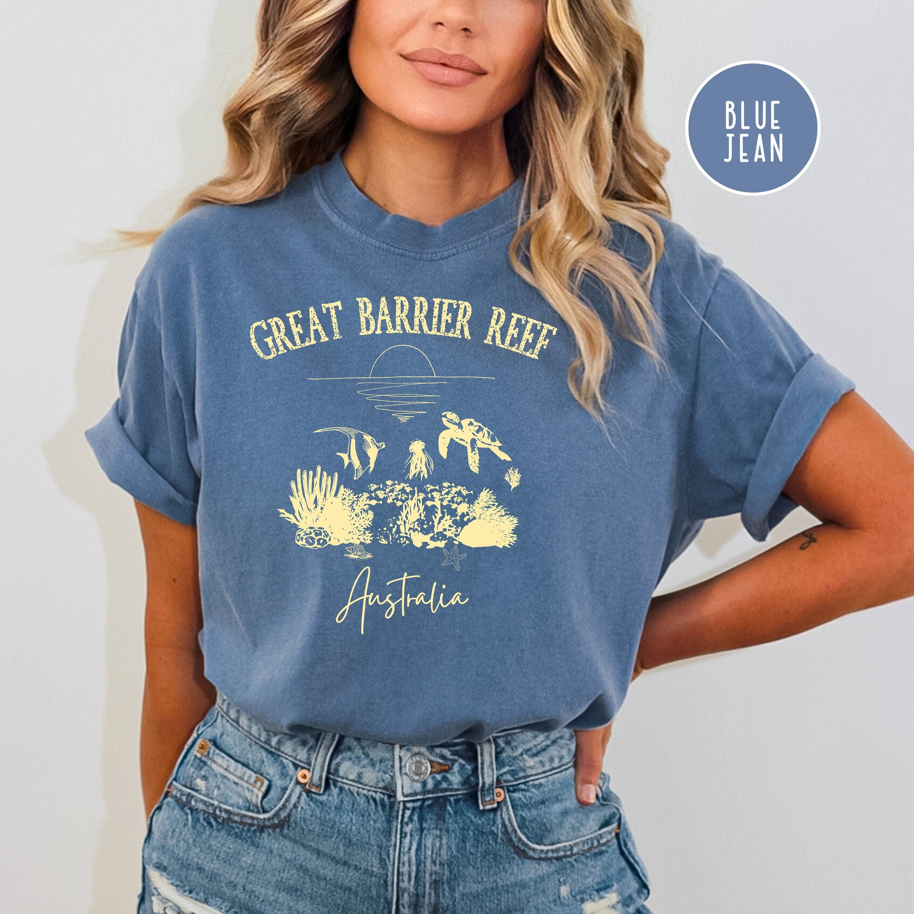 Great Barrier Reef Grunge Style Comfort Colors® Tee