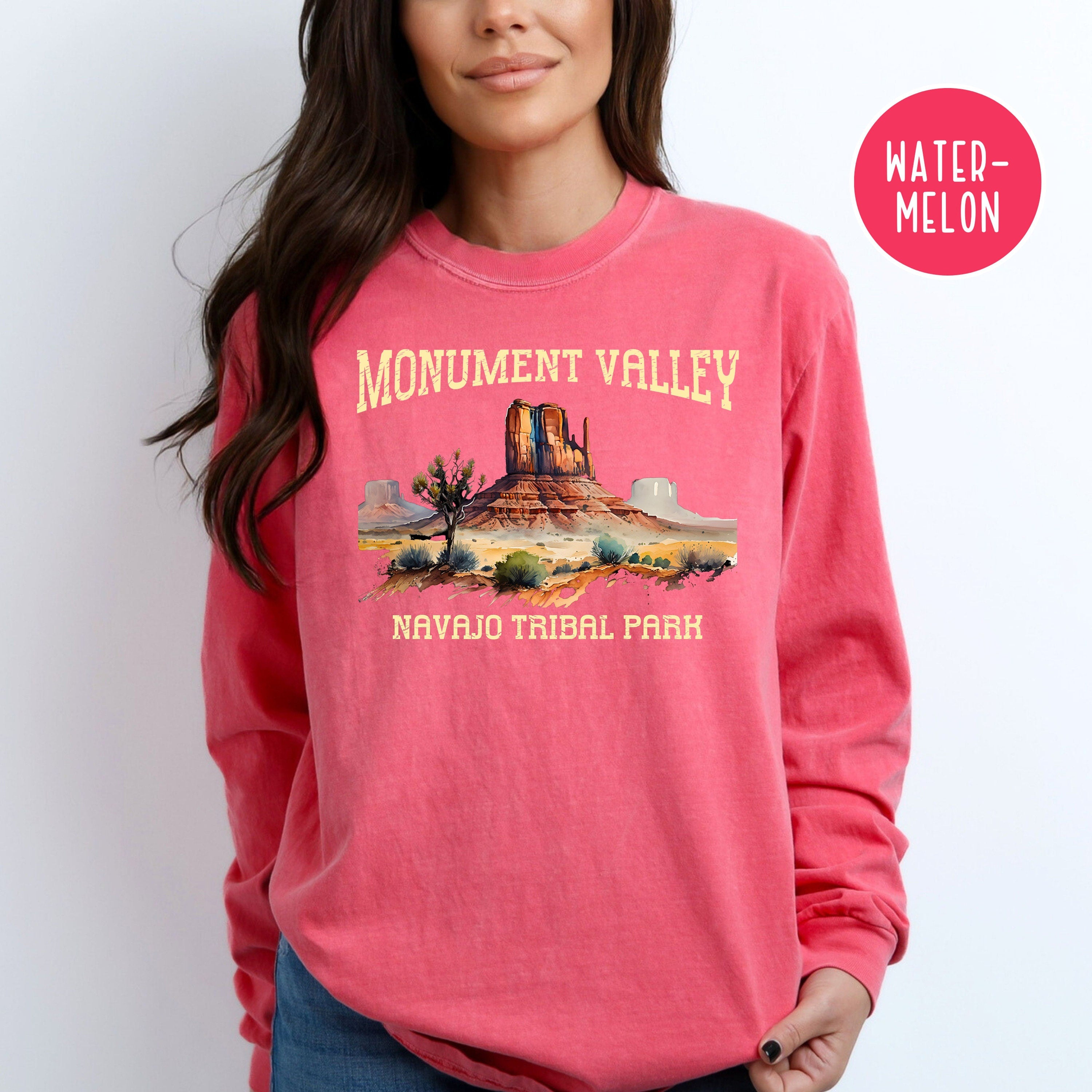 Monument Valley National Park Arizonia Comfort Colors® Long Sleeve Tee