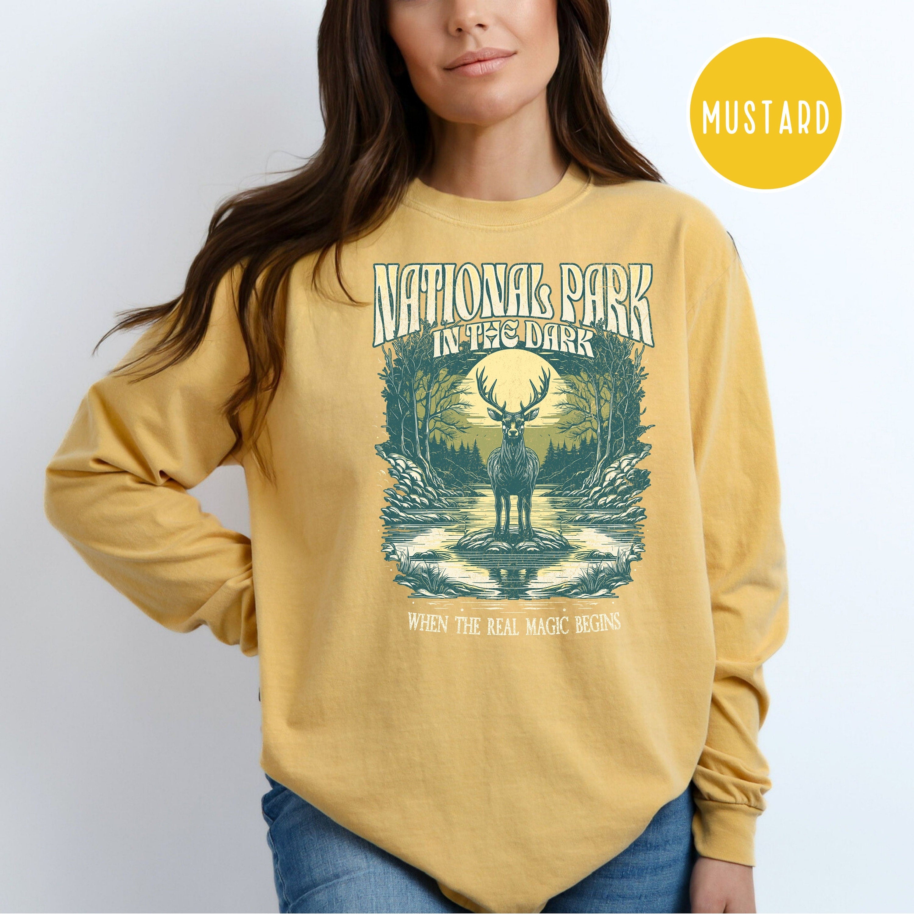 National Park In The Dark Grunge Style Comfort Colors® Long Sleeve Tee