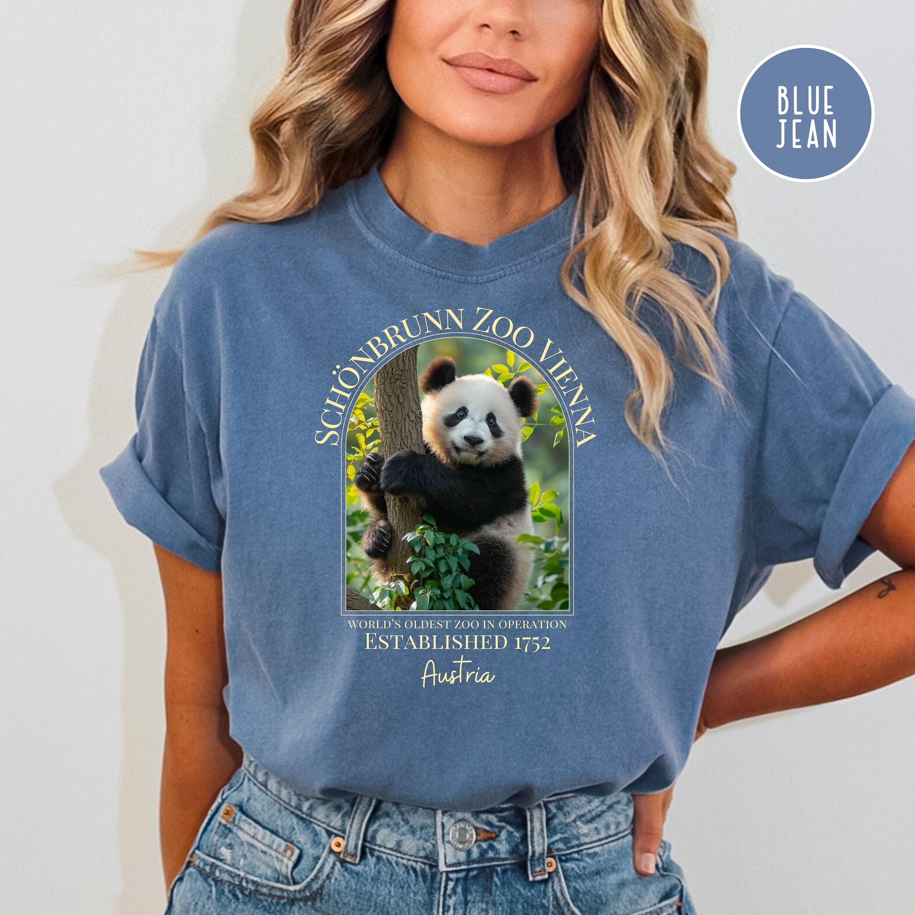 Vienna Zoo Panda Exhibit Comfort Colors T-Shirt