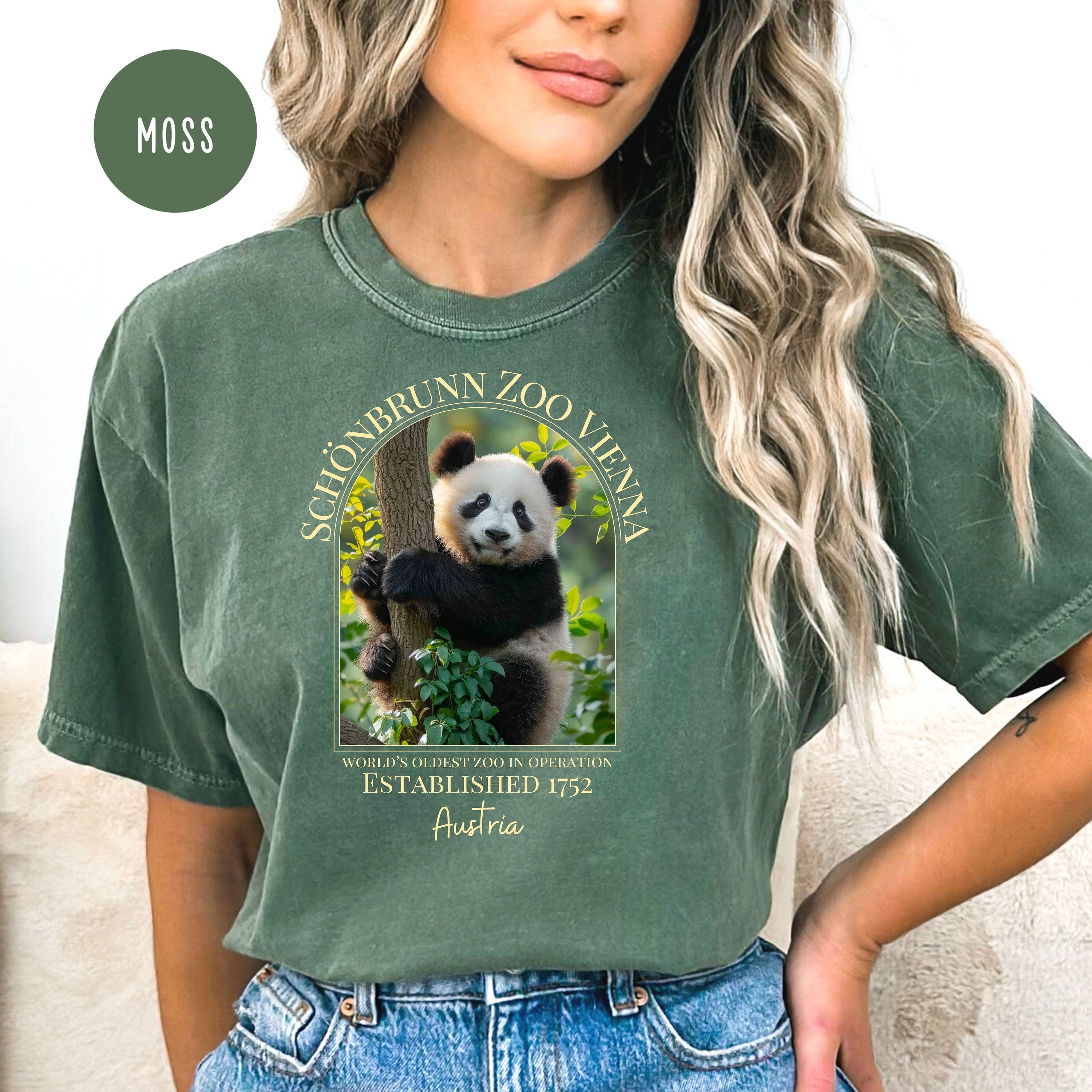 Vienna Zoo Panda Exhibit Comfort Colors T-Shirt